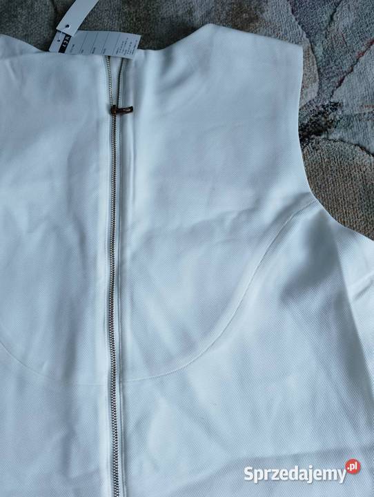 Sukienka mini kremowa na grubych ramiączkach bez rękawa