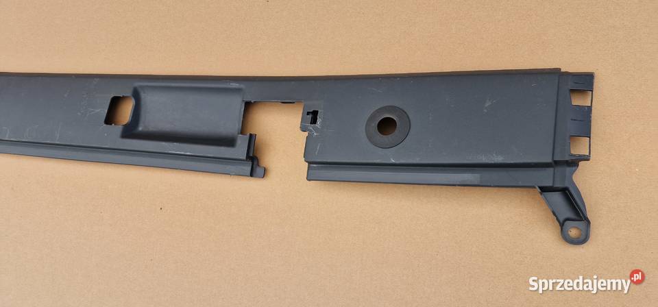 VOLVO FH5 PODSZYBIE LISTWA WYCIERACZEK 84234835 Bieleń