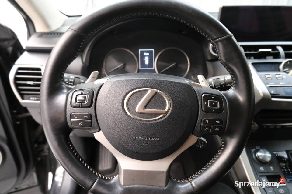 LEXUS NX300H 2018 249400 ccm 155 Warszawa