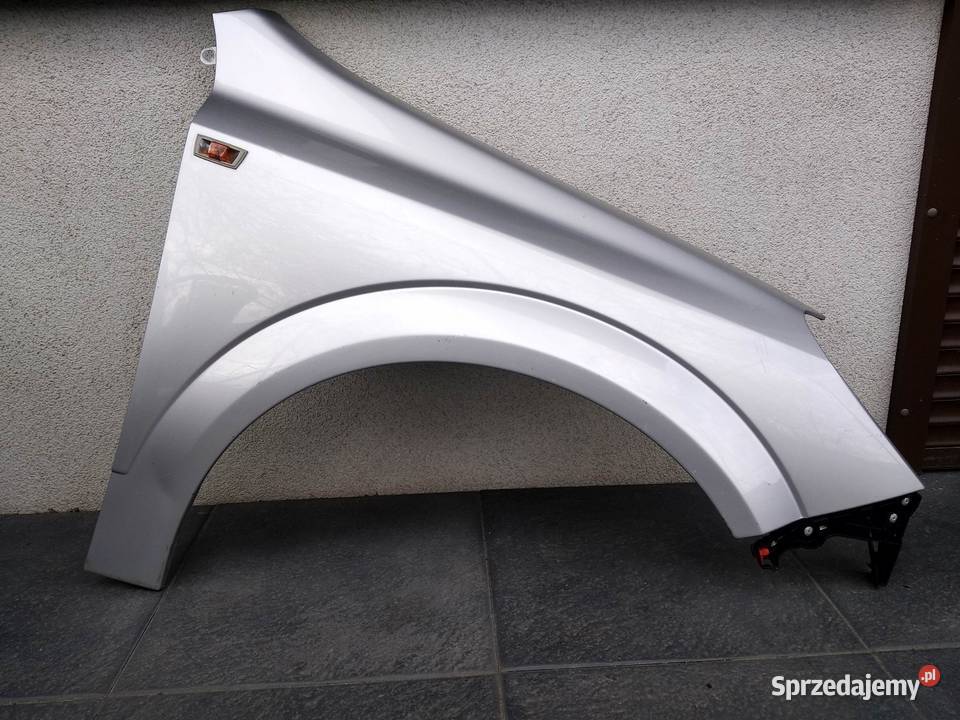 Opel Astra H błotnik przedni lewy srebrny Z157 Sieradz