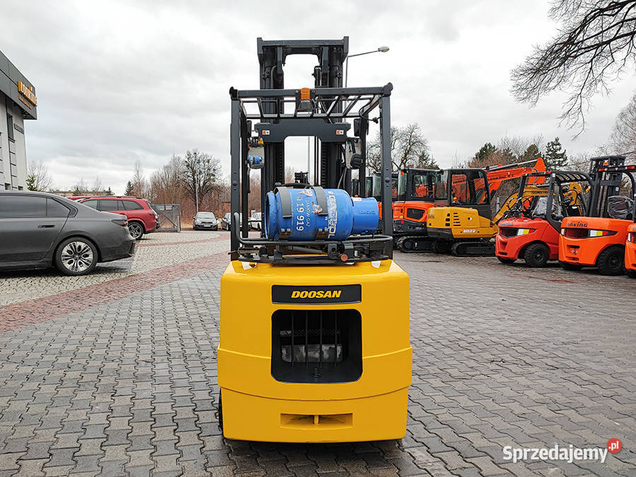 wózek widłowy kompakt Doosan GC35P3 LPG 35 t Kęty sprzedam