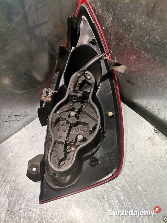 NISSAN PRIMERA P12 HB LAMPA LEWY TYŁ Nowy Sącz