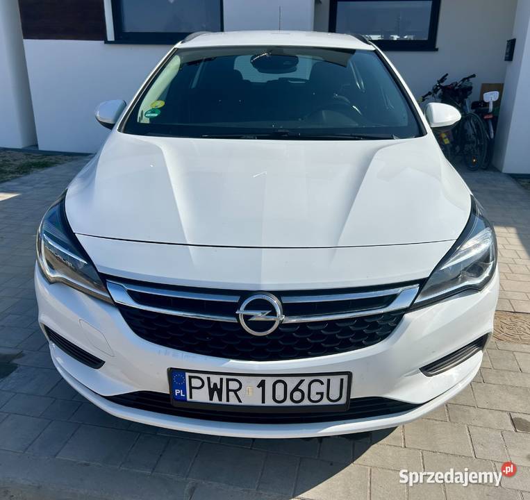 Opel Astra 2018r wielkopolskie Września