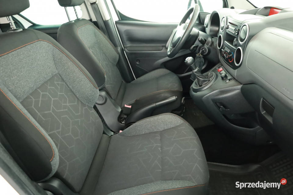 Peugeot Partner 16 BlueHDi biały mazowieckie Piaseczno