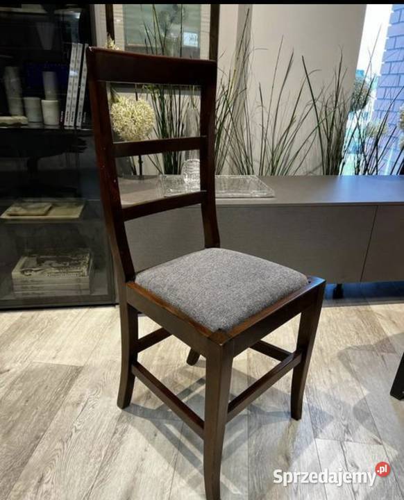 Zestaw 4 KRZESEŁ jest 8 włoskie Arca orzech Lublin