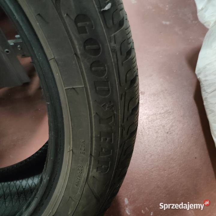 Opony Zimowe 4 Goodyear UltraGrip Performance Goodyear Warszawa