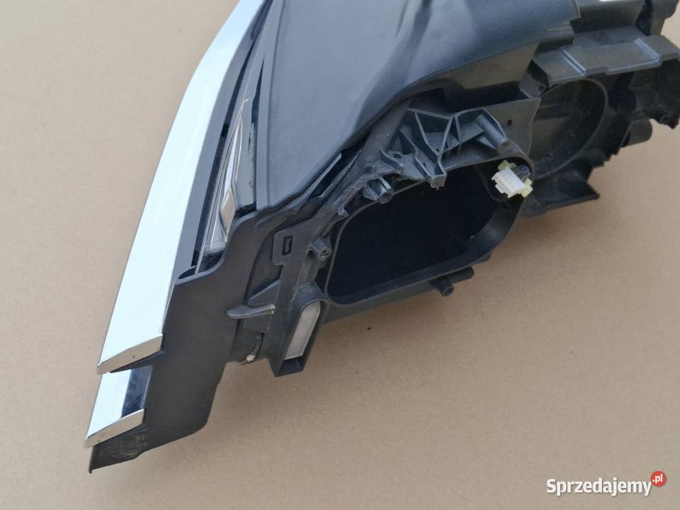 VW ARTEON REFLEKTOR PRAWY FULL LED LAMPA PRAWA