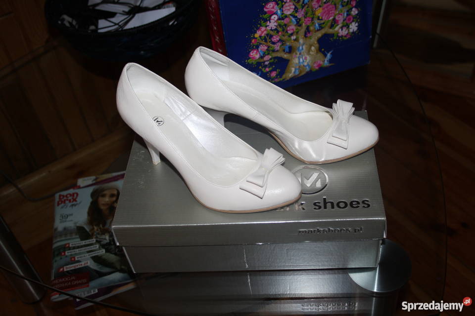 Mark Shoes 38 ecru skóra ekologiczna Dębe Wielkie