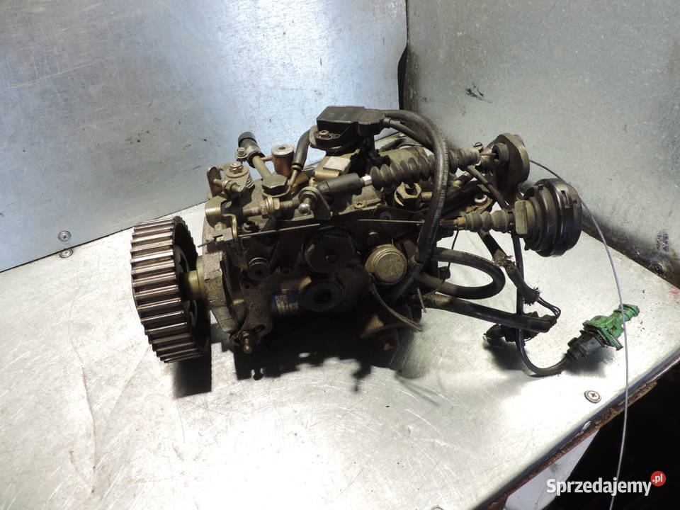 POMPA WTRYSKOWA VOLVO V40 S40 MITSUBISHI CARISMA sprzedam
