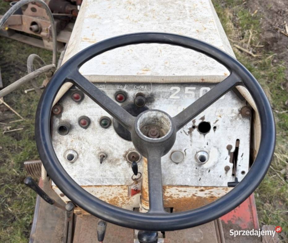 Szwedzki traktorek do koszenia trawy prac Dębica