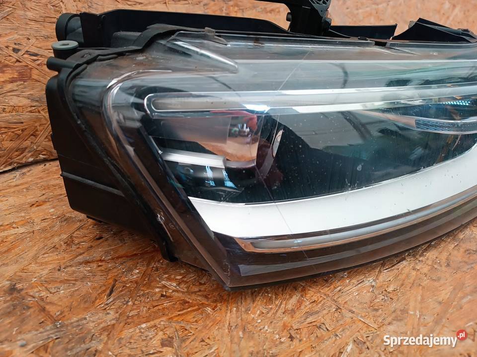 LAMPA REFLEKTOR PRAWY PRZÓD EU 8U0941006 AUDI Q3 Nowy Tomyśl