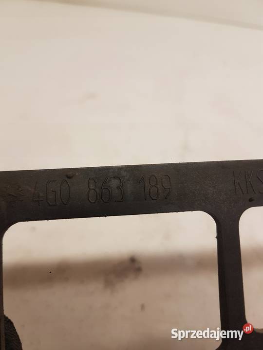 OSŁONA PÓŁOSI LEWA AUDI A6 C7 4G0863189 Przystajń