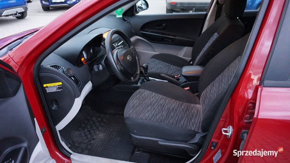 Kia Ceed zarejestrowany ubezpieczony Gwarancja I