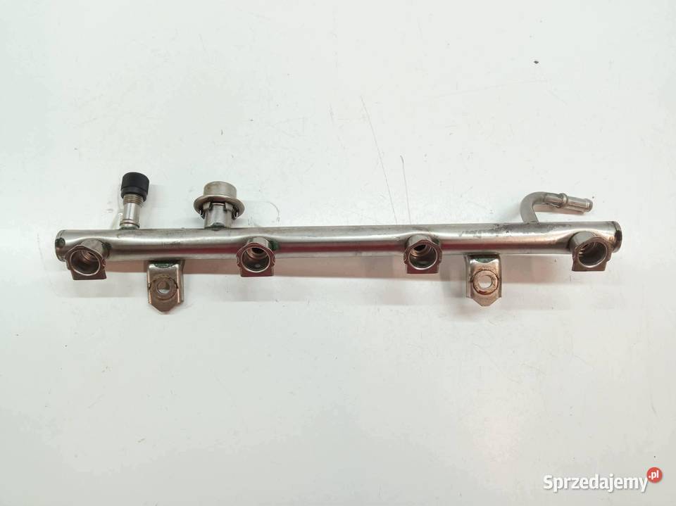 LISTWA WTRYSKOWA A2660701795 15 B MercedesBenz