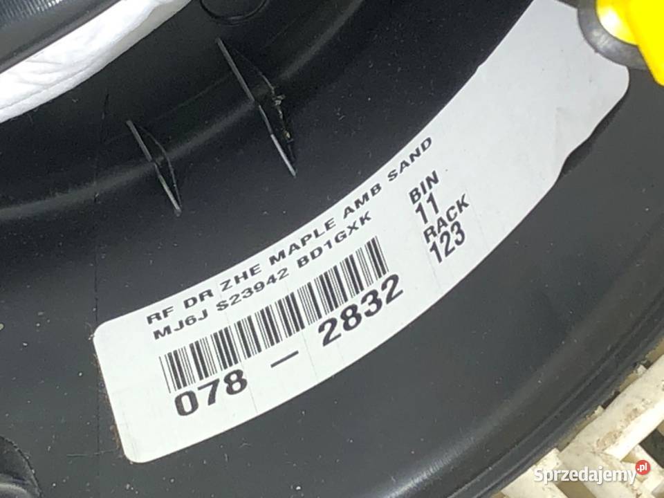 BOCZEK DRZWI PRAWY PRZÓD FORD ESCAPE IV osobowe