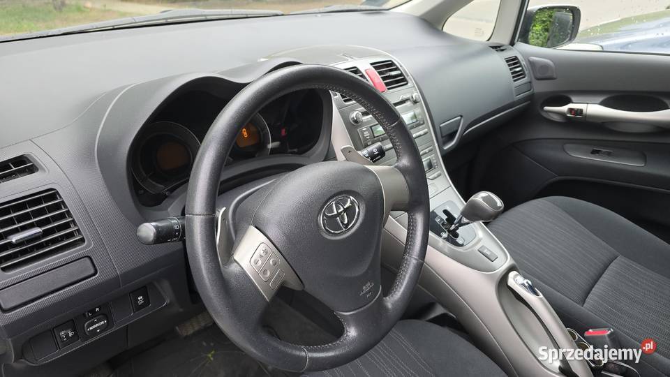 Sprzedam Toyota Auris 16 benzyna kujawsko-pomorskie Toruń