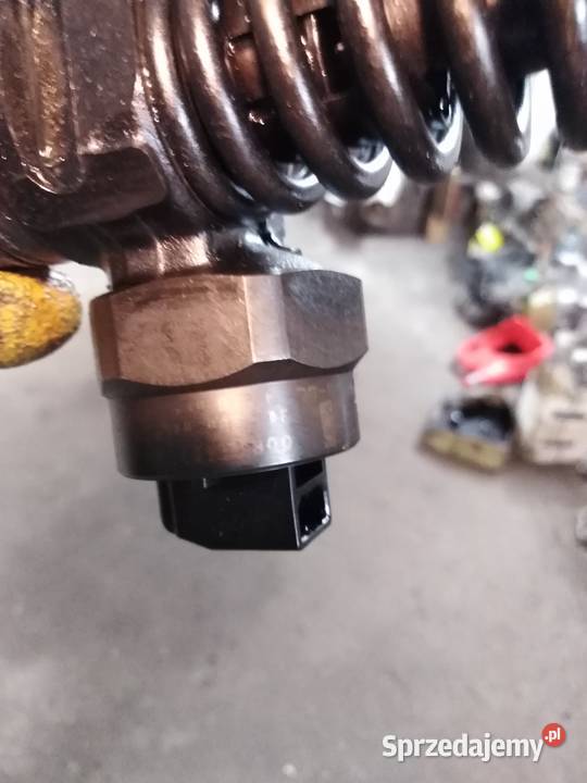 Pompowtryskiwacz VW19 tdi5 038130073F Lubin