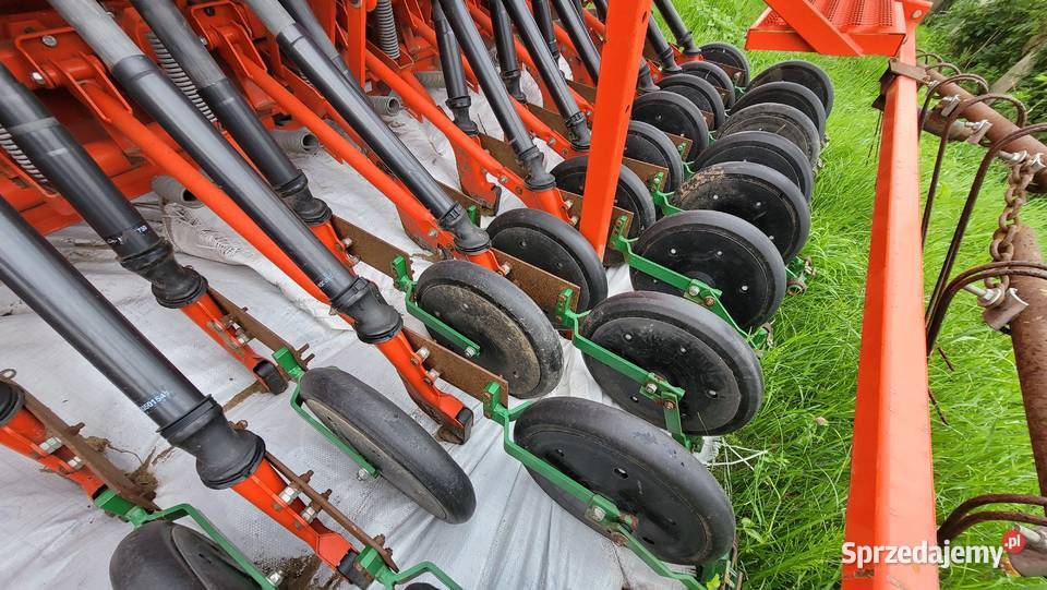 Agregat uprawowo siewny Kuhn Integra 3m Kuhn Subkowy