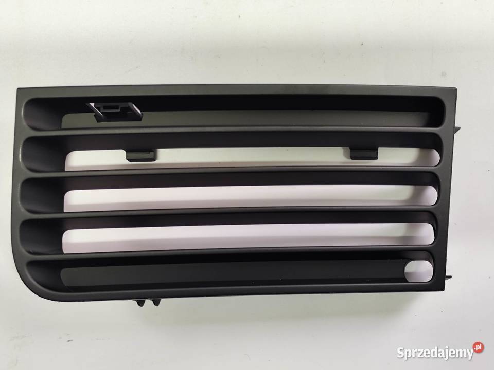 AUDI A8 D2 9902r LIFT KRATKA OSŁONA HALOGEN Wolsztyn
