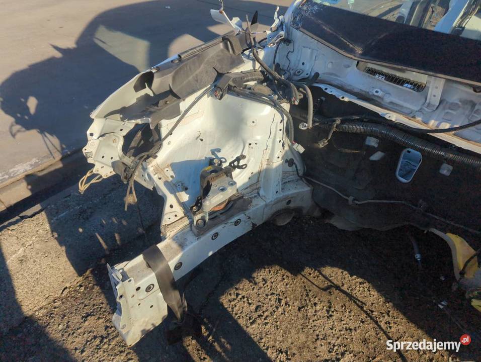 KAROSERIA ĆWIARTKA BŁOTNIK TYŁ PRÓG DACH sprzedam