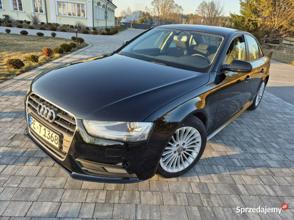 Audi A4 xenon led navi chromy ładny sedan B8 lakier metallic A4 lubelskie Drelów