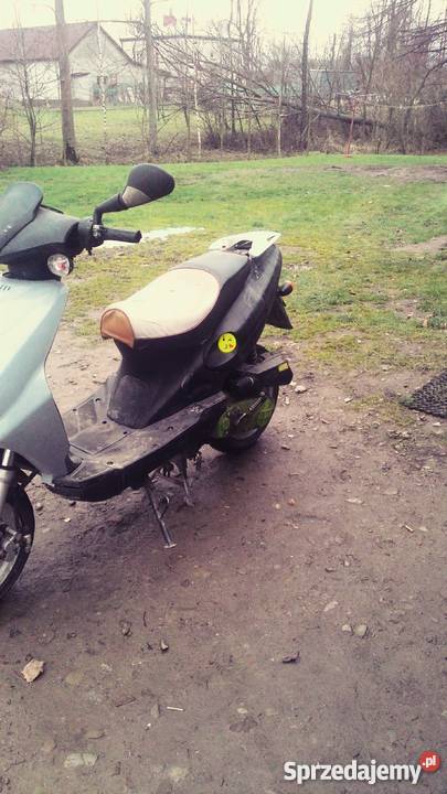 Skuter 4t Rok produkcji 2008 Dzielec