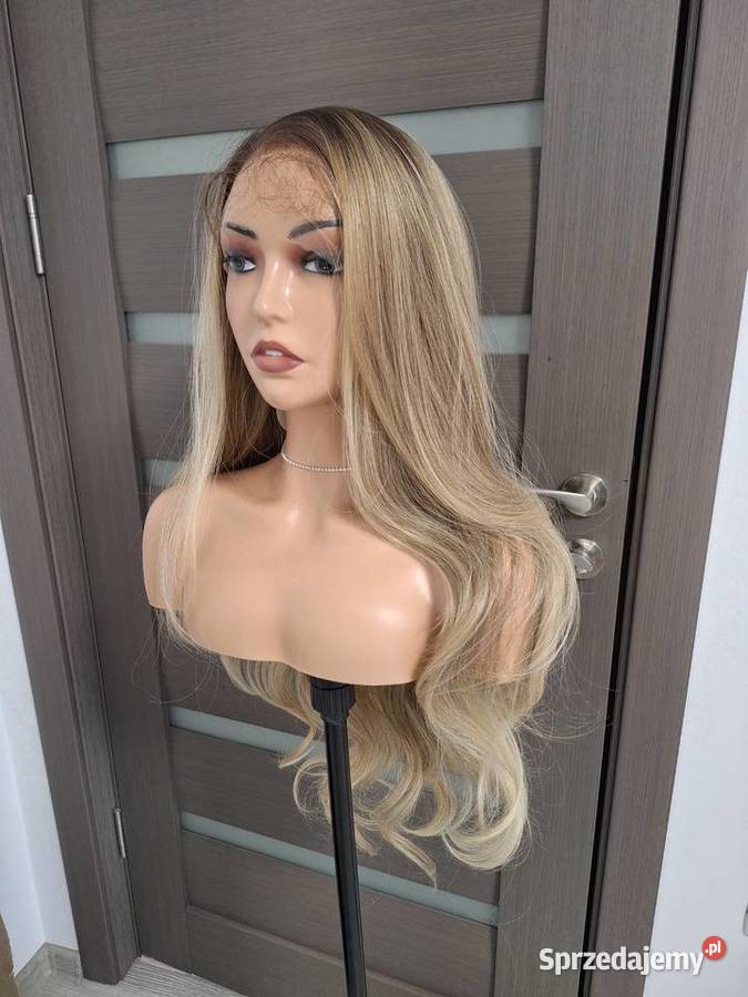 Długa kręcona blond peruka z koronką z przodu Malbork