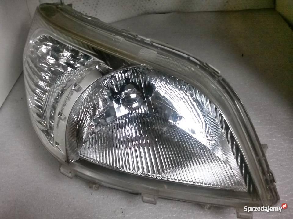 DAIHATSU TERIOS LAMPA PRAWA PRZÓD Poznań