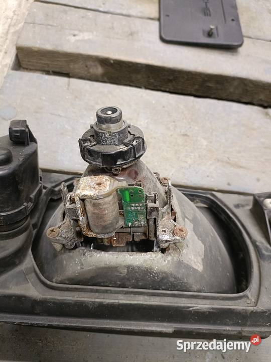 Światła przednie bixenon Volkswagen Polo 86c2f śląskie Ruda Śląska sprzedam