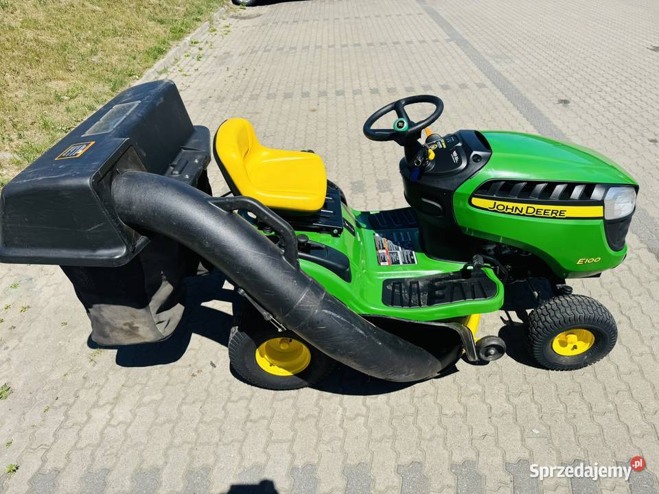 Traktorek kosiarka John Deere E100 BriggsStrat z Białystok