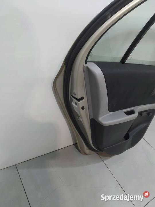 DRZWI LEWE TYŁ 5A7 Toyota Yaris II 20052011 Rok produkcji 2009 świętokrzyskie