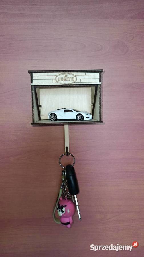 Drewniany Mini Garaż na Klucze do Samochodu