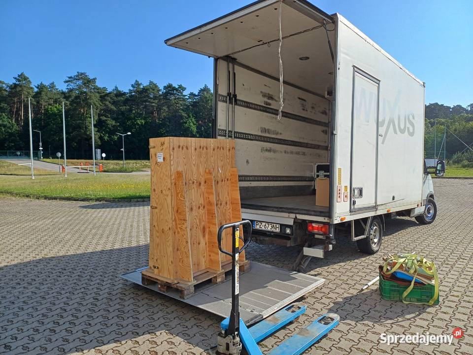 Usługi transportowe Swarzędz Auto z windą