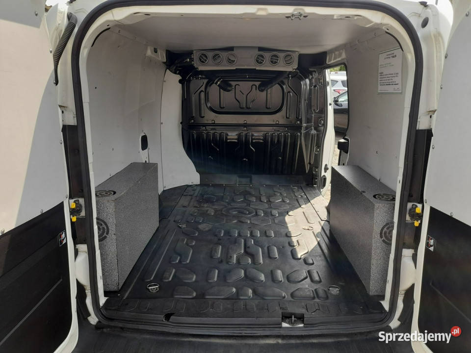 Opel Combo Chłodnia 15C do 25C zarejestrowana i Rok produkcji 2013 sprzedam