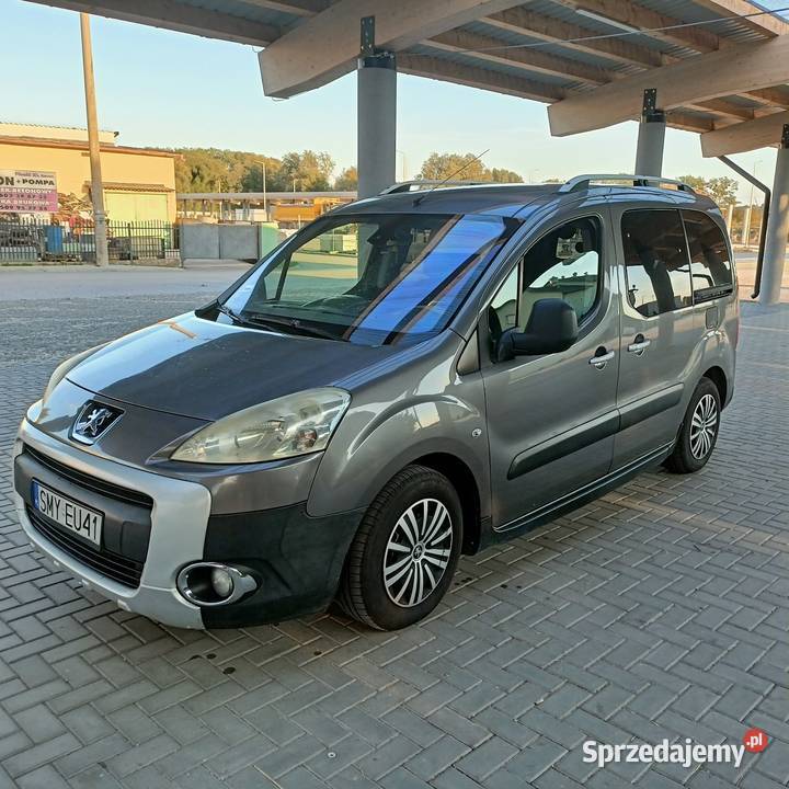Peugeot partner II tepee 16 HDi hak 80 kw 2008r diesel Dęba