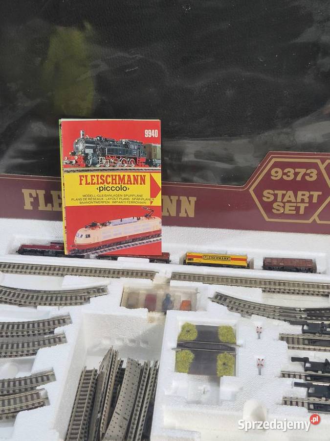 Zestaw startowy Fleischmann model kolejowy 9374 Modelarstwo łódzkie Poddębice
