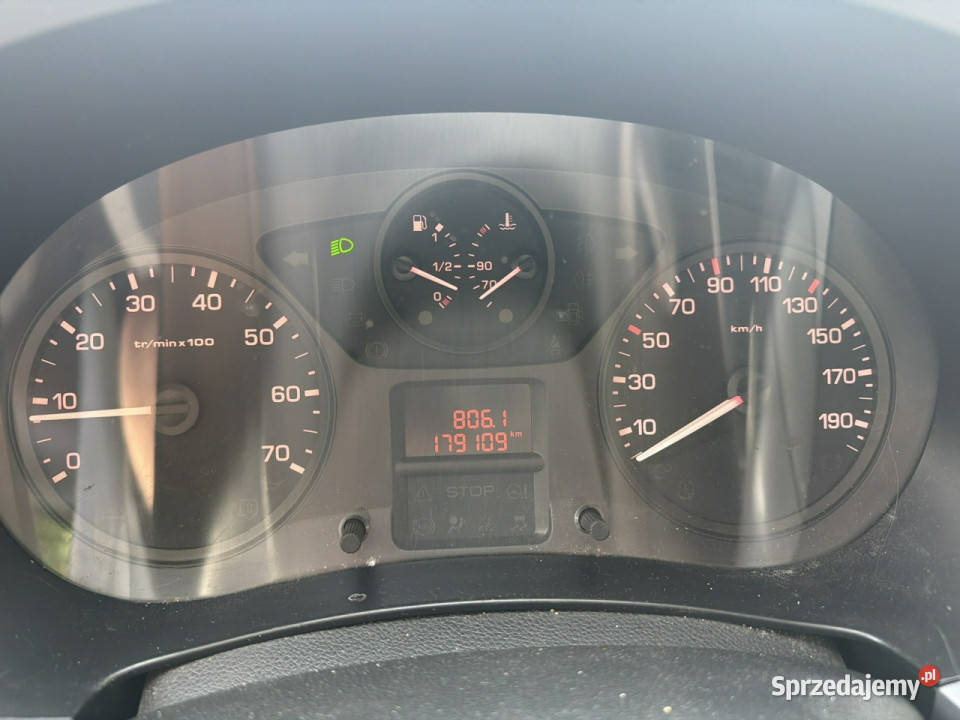Peugeot Partner 5 osobowy GWARANCJA 16 benzyna Kombi Warszawa sprzedam