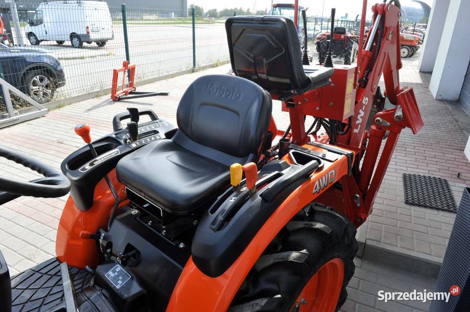 Kubota B2741 Neo Star 4x4 27 ładowacz czołowy Napęd 4x4 Kubota Tajęcina sprzedam
