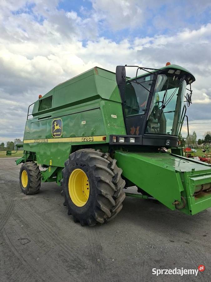 Kombajn John Deere 2264 99 r Heder 610 m długość Kabina Czersk sprzedam