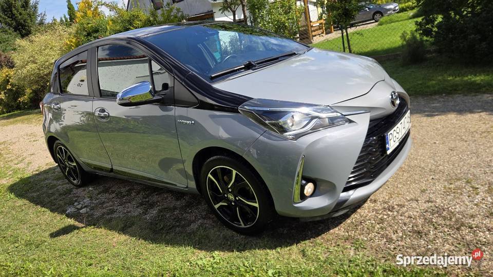 Toyota Yaris Hybryda Automat Najbogatsza Wersja pomorskie