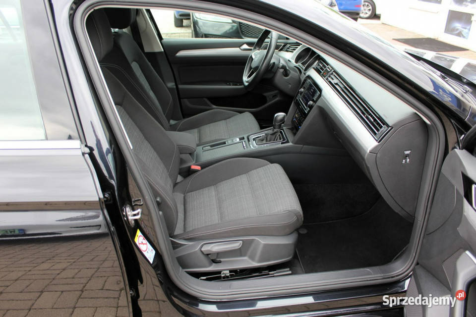 Volkswagen Passat SalonPL FV23 15TSI 150 DSG Sokołów