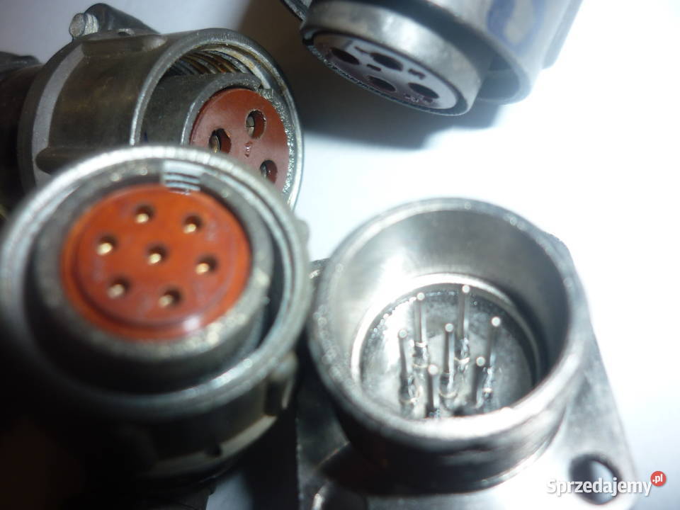 Wojskowe wtyczki i złącza Dębica