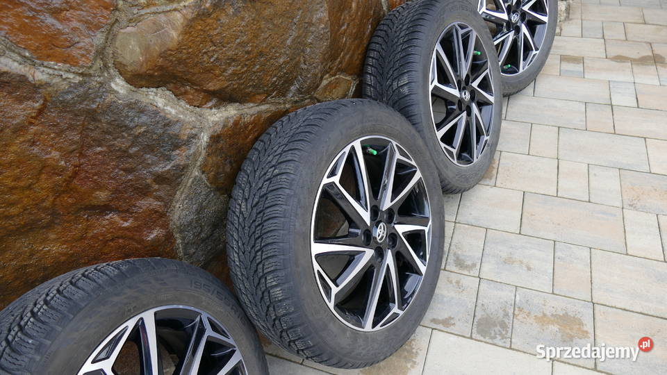 Sprzedam komplet kół zimowych do Toyota Sanok sprzedam