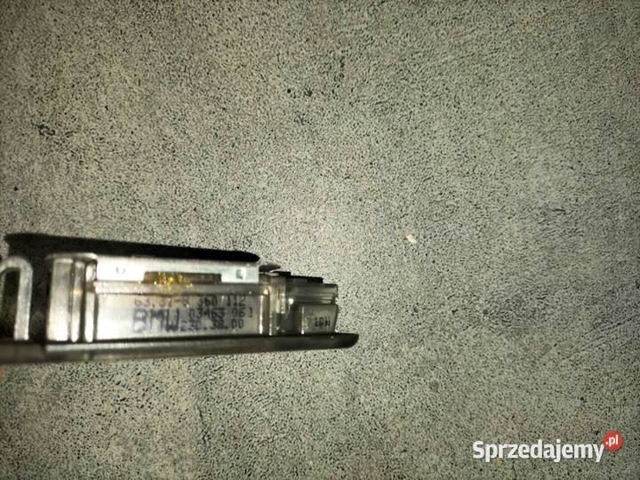 Lampka wnętrza bagażnika BMW E90 E91 E92 E93 E60 Poręba