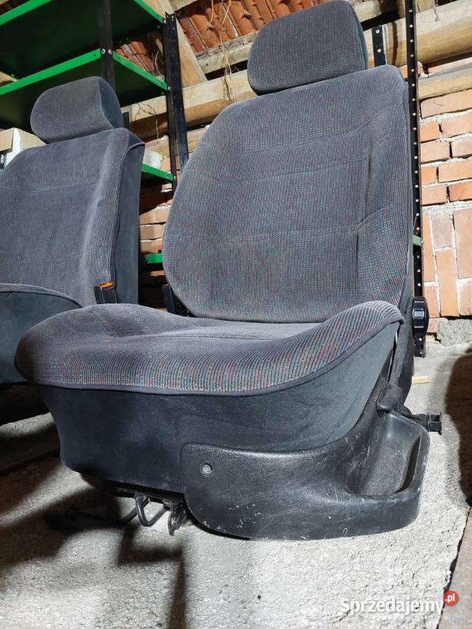 Komplet Foteli VW Golf 3 III Fotele MK3 Bobrzany