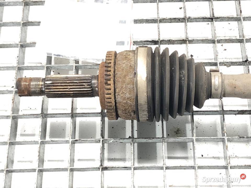 PÓŁOŚ PRAWY PRZÓD HYUNDAI i20 II 11 75 PRZEGUB sprzedam