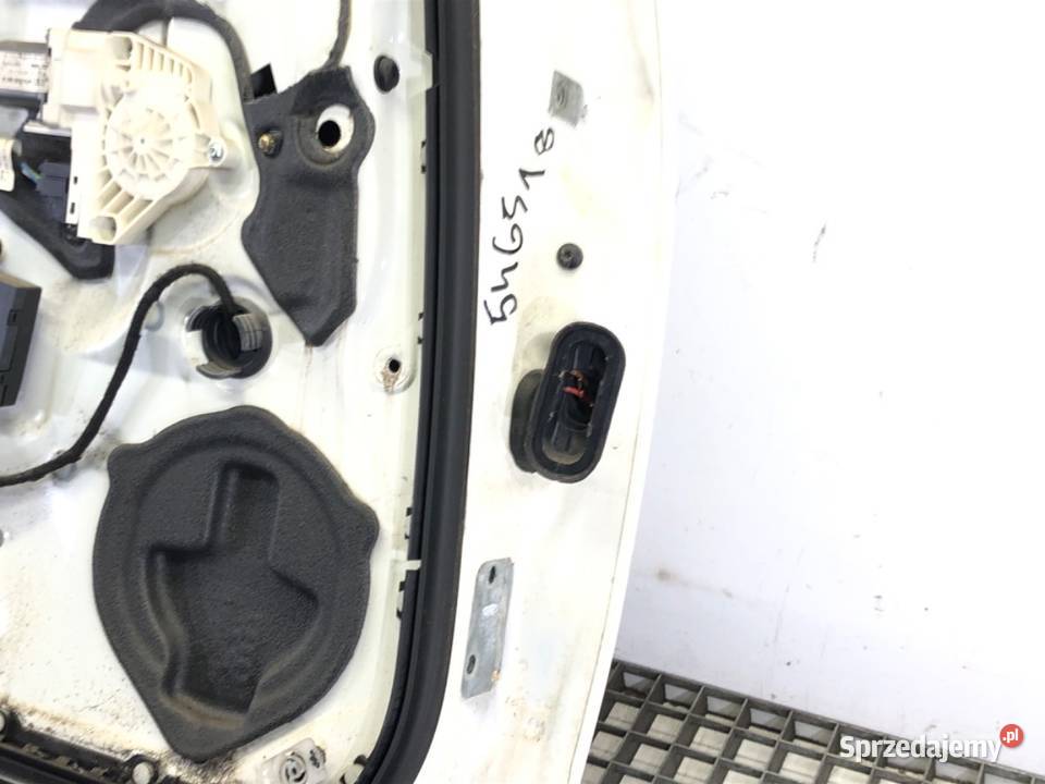 DRZWI LEWY TYŁ AUDI A6 C6 Kombi 0411