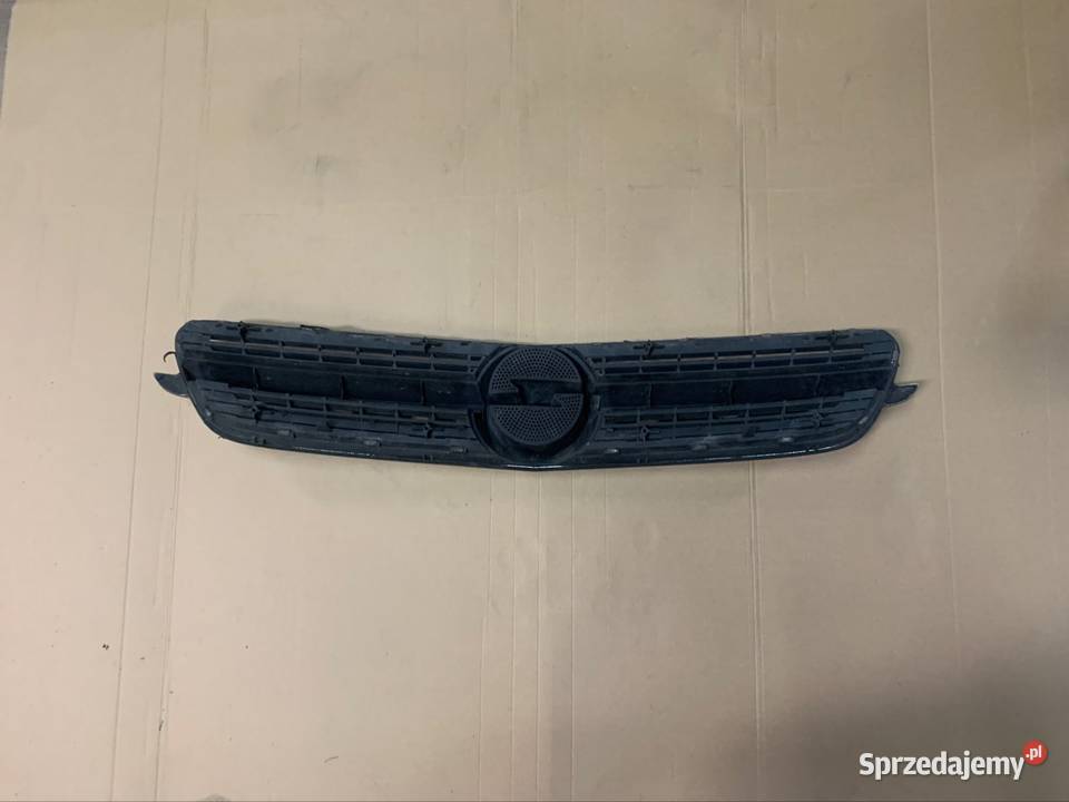 Grill atrapa chłodnicy GTS Opel Vectra c signum Rok produkcji 2005
