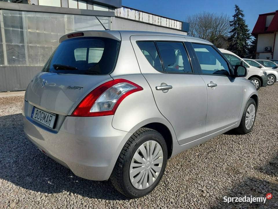 Suzuki Swift 5 drzwi SALON POLSKA 69 pełny benzyna sprzedam