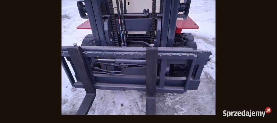 Wuzek Widlak nissan 4t Topólno sprzedam